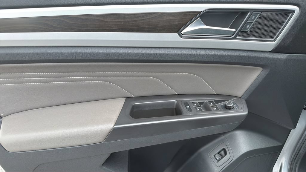 Certified 2023 Volkswagen Atlas SE FWD image 22