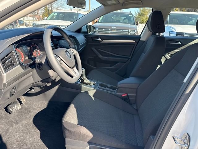 Used 2019 Volkswagen Jetta S w/ Driver Assistance Package image 9