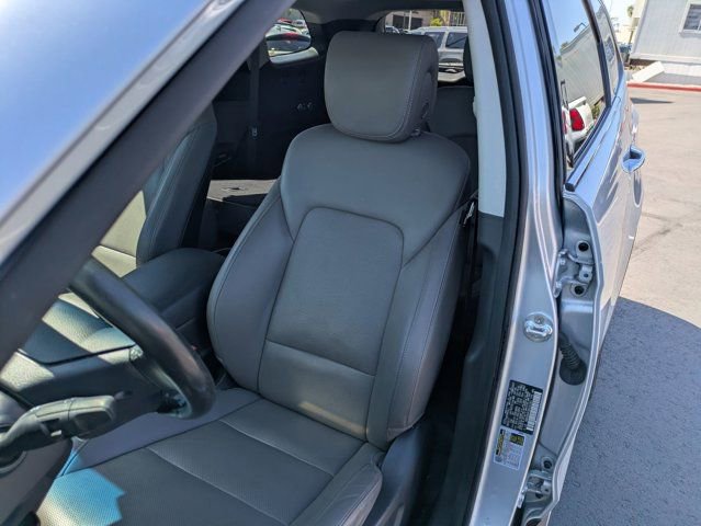 Used 2017 Hyundai Santa Fe Limited w/ Cargo Package AWD/4WD image 11