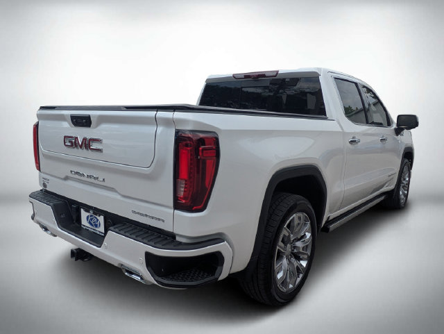Used 2024 GMC Sierra 1500 Denali w/ Denali Reserve Package AWD/4WD image 4