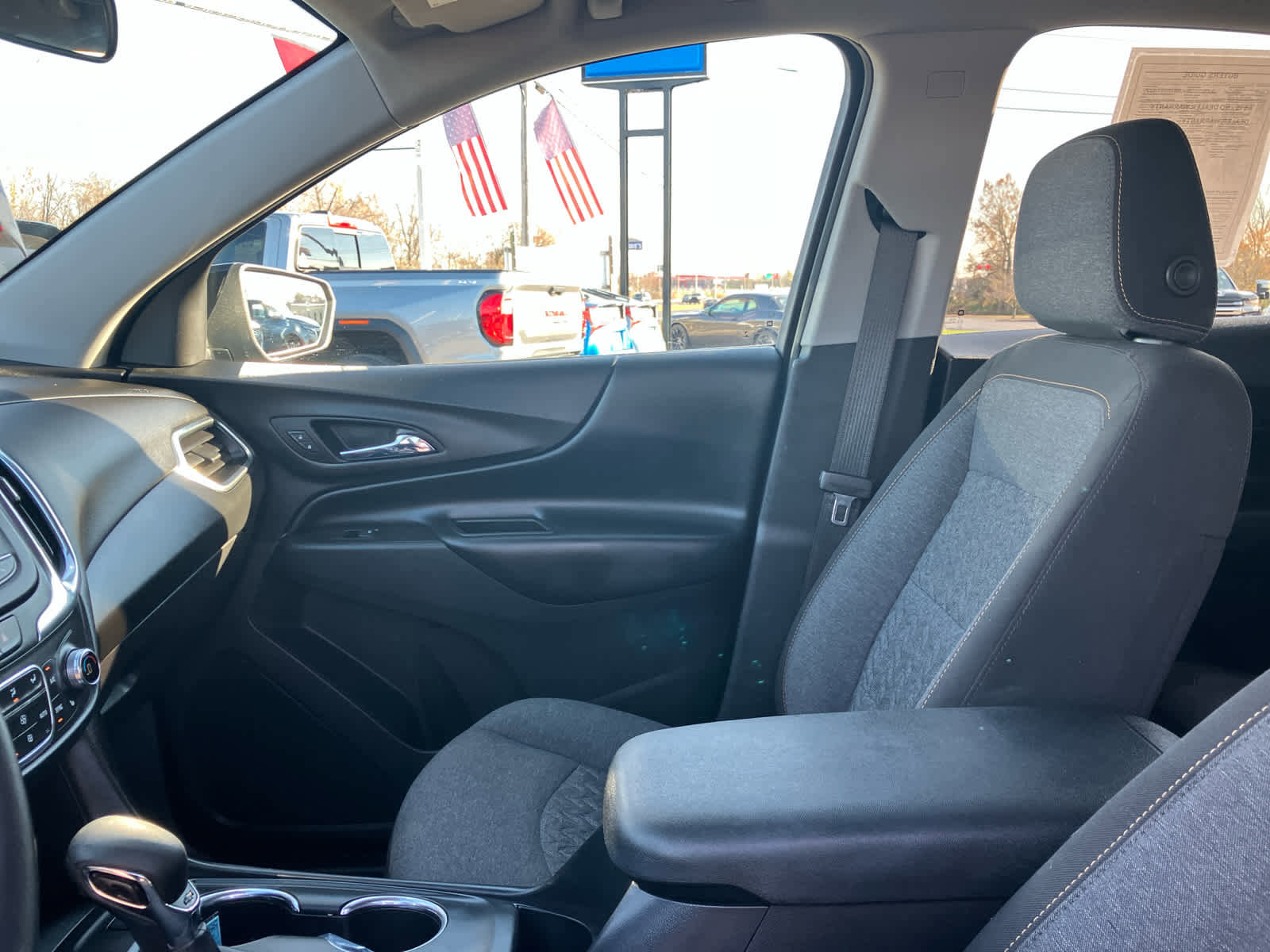 Used 2022 Chevrolet Equinox LT image 10