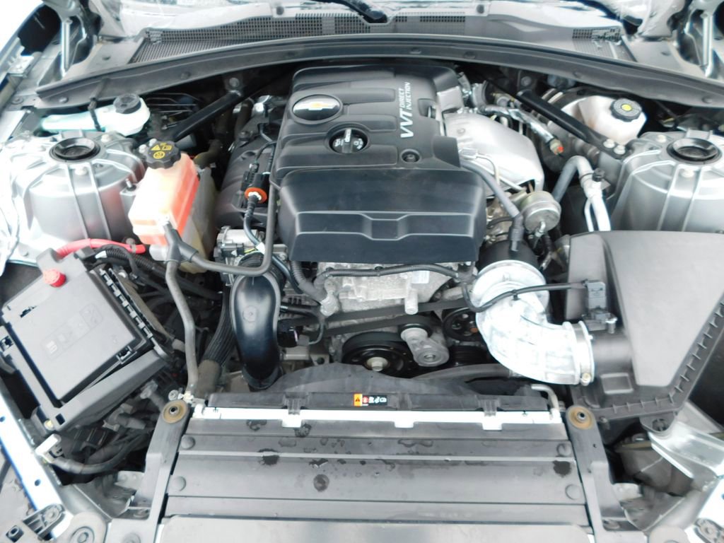 Used 2023 Chevrolet Camaro LT RWD image 31