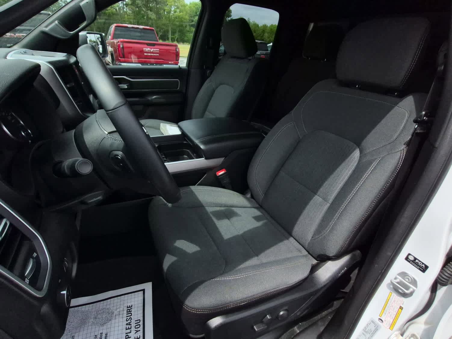 Used 2022 RAM 1500 Big Horn AWD/4WD image 12