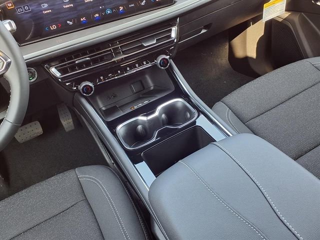 New 2026 Chevrolet Traverse LT image 11