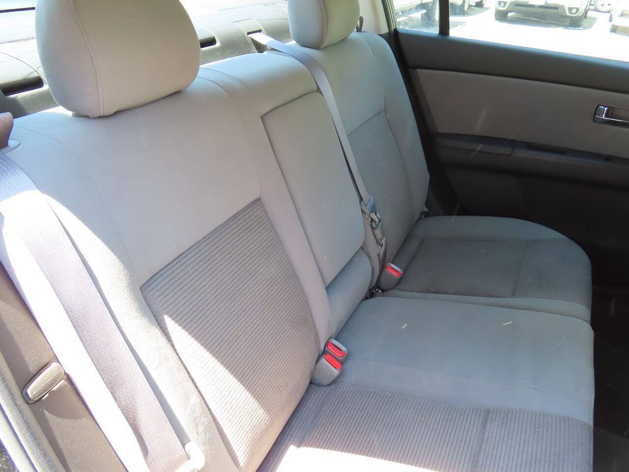 Used 2011 Nissan Sentra 2.0 SR w/ Convenience Pkg FWD image 11