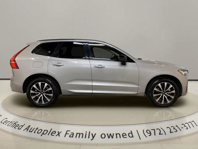 Used 2025 Volvo XC60 B5 Core AWD/4WD image 6