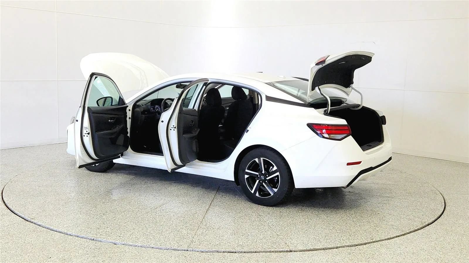 Used 2024 Nissan Sentra SV FWD image 11