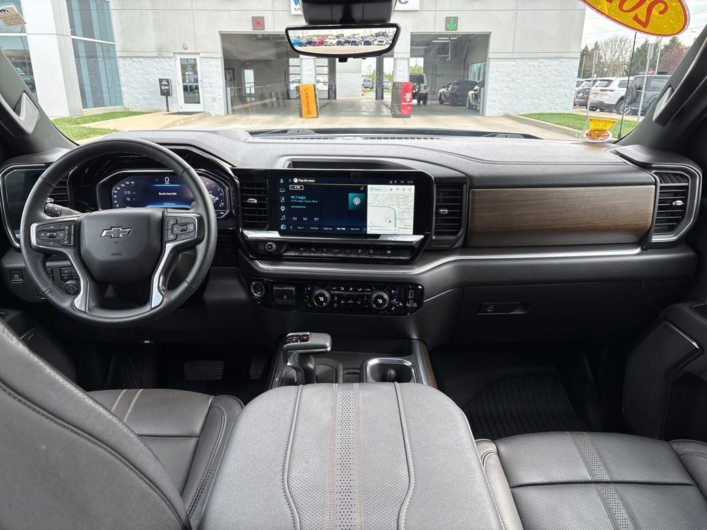 Used 2025 Chevrolet Silverado 1500 High Country w/ Midnight Edition image 10