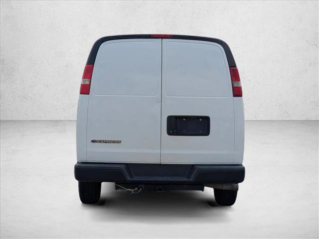 Used 2021 Chevrolet Express 2500 w/ Driver Convenience Package RWD image 7