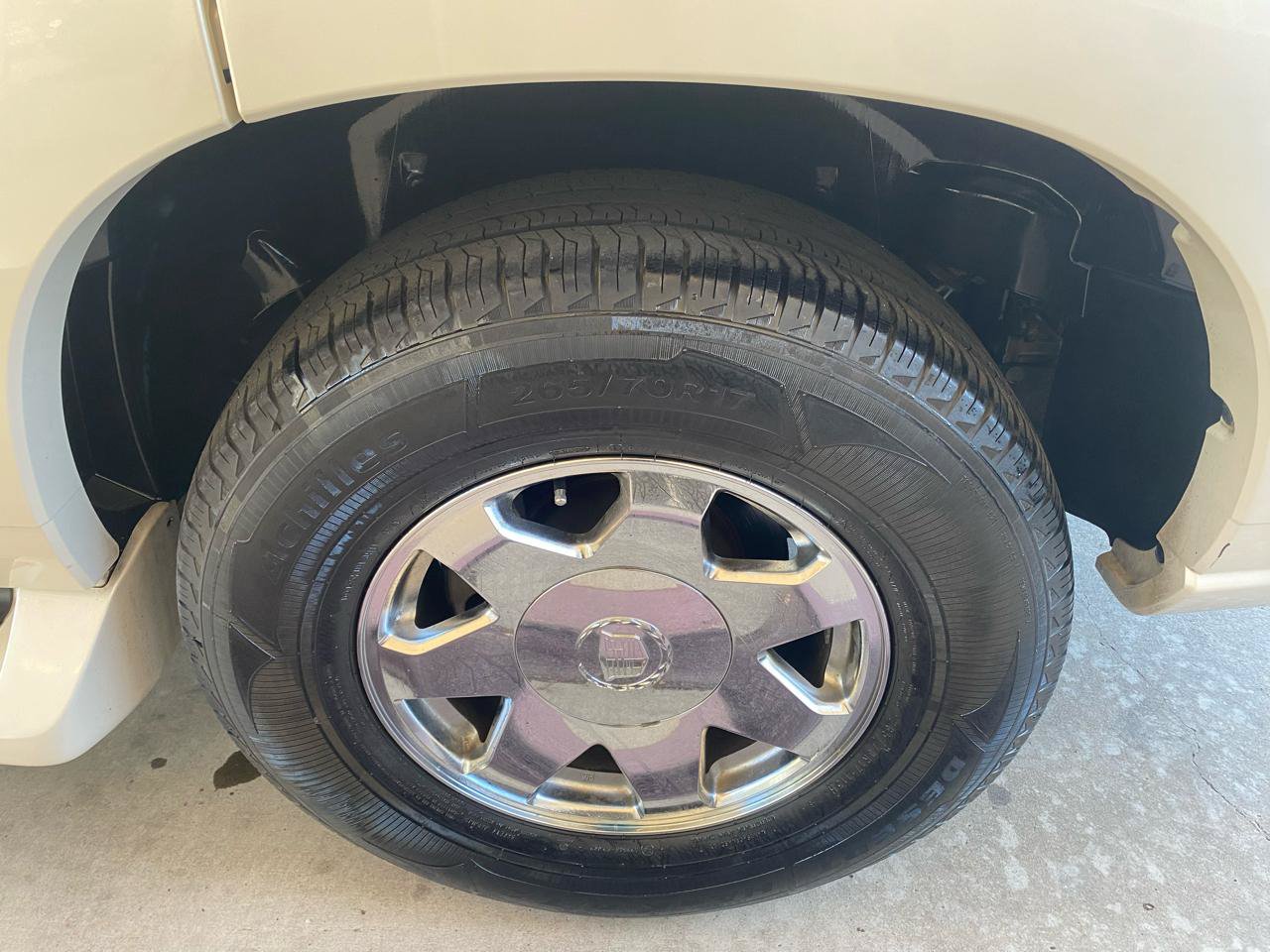 Used 2003 Cadillac Escalade 2WD image 25
