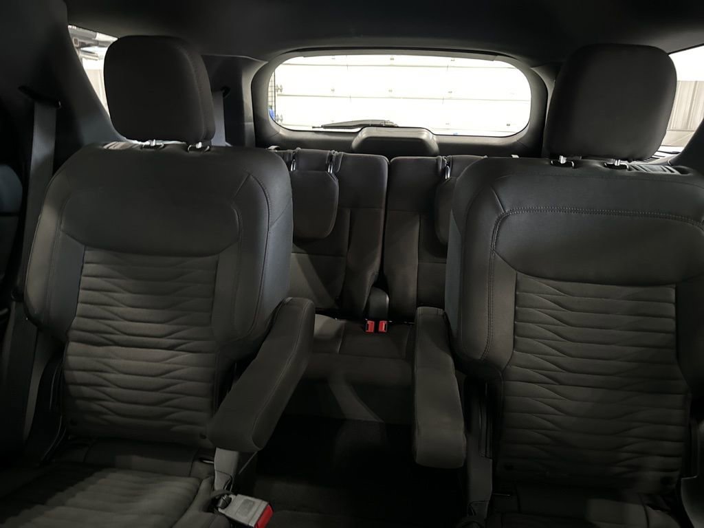 Used 2020 Ford Explorer XLT w/ Comfort Package image 30