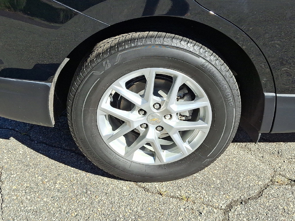 Used 2023 Chevrolet Equinox LT AWD/4WD image 10