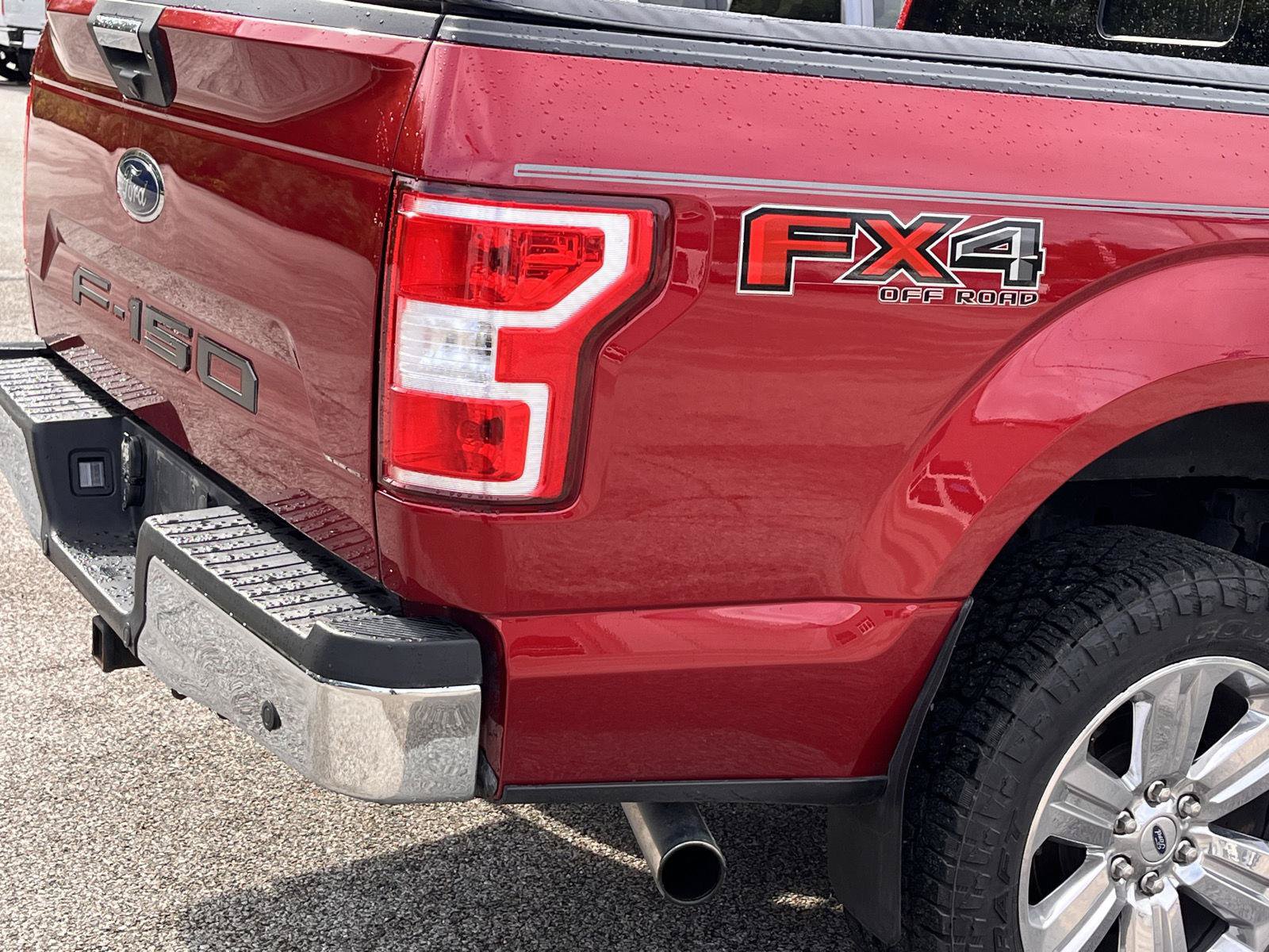 Used 2019 Ford F150 XLT w/ Equipment Group 302A Luxury AWD/4WD image 8