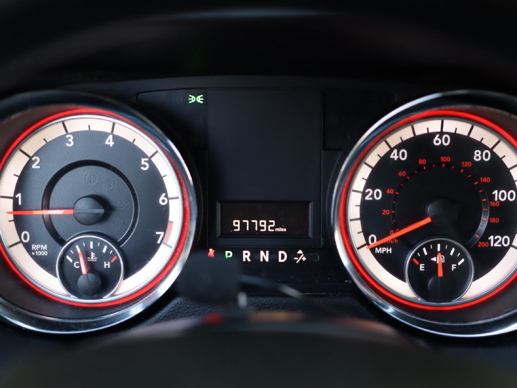 Used 2016 Dodge Grand Caravan SE FWD image 12