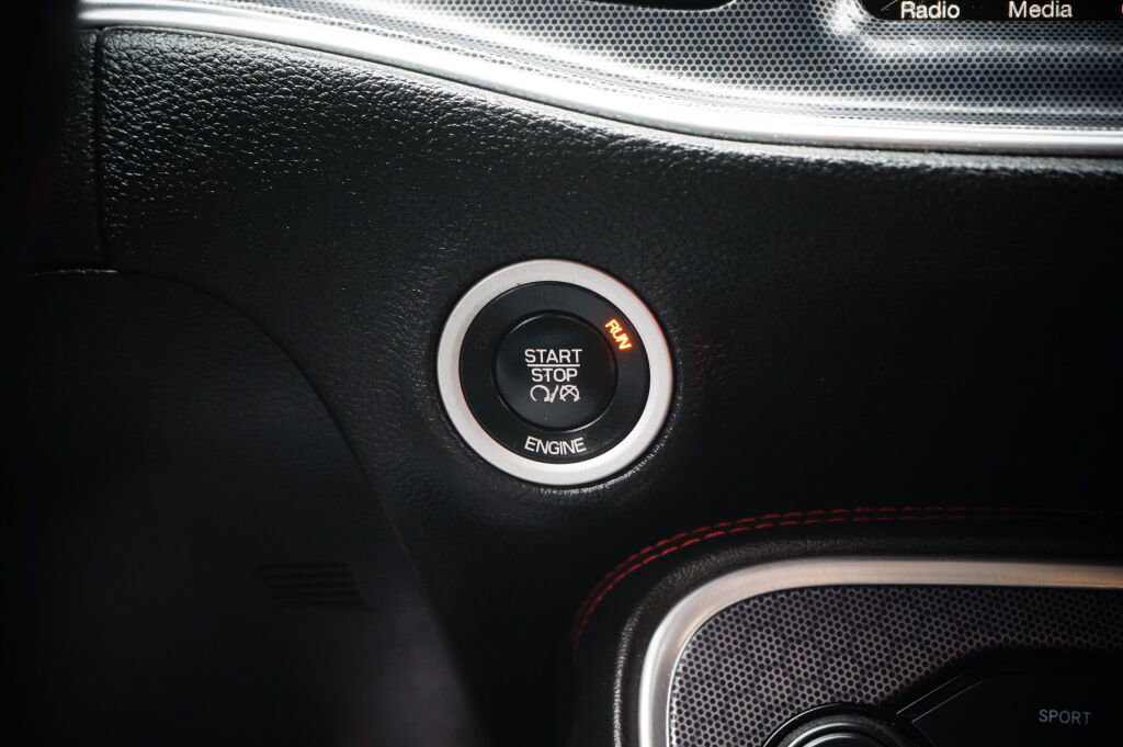 Used 2015 Dodge Challenger R/T Plus image 19