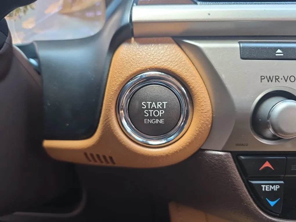 Used 2018 Lexus ES 350 w/ Luxury Package w/Wood Trim FWD image 38