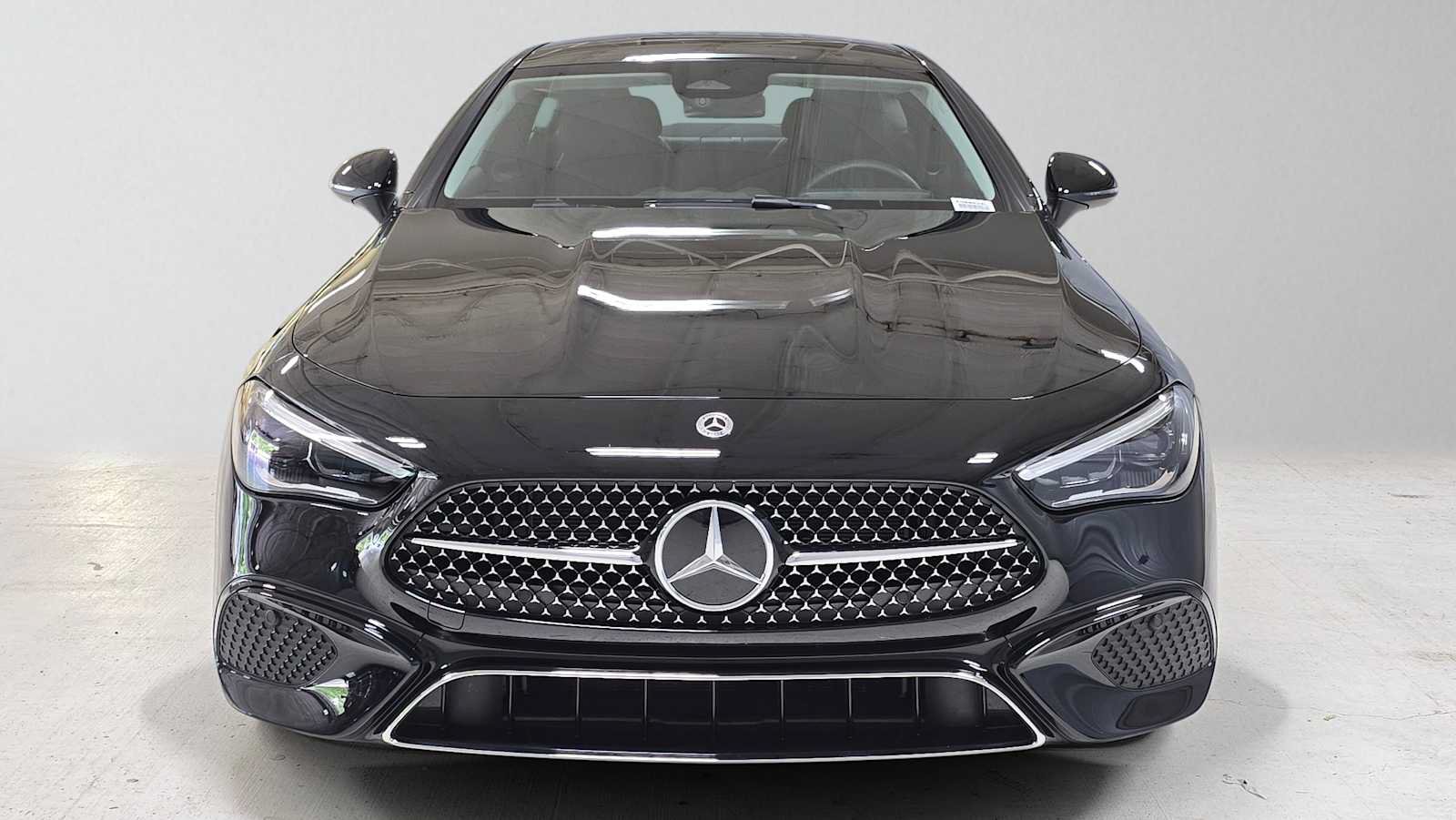 Certified 2026 Mercedes-Benz CLE 300 4MATIC Coupe image 9