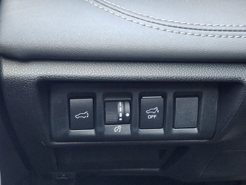 Used 2022 Subaru Outback Limited image 11