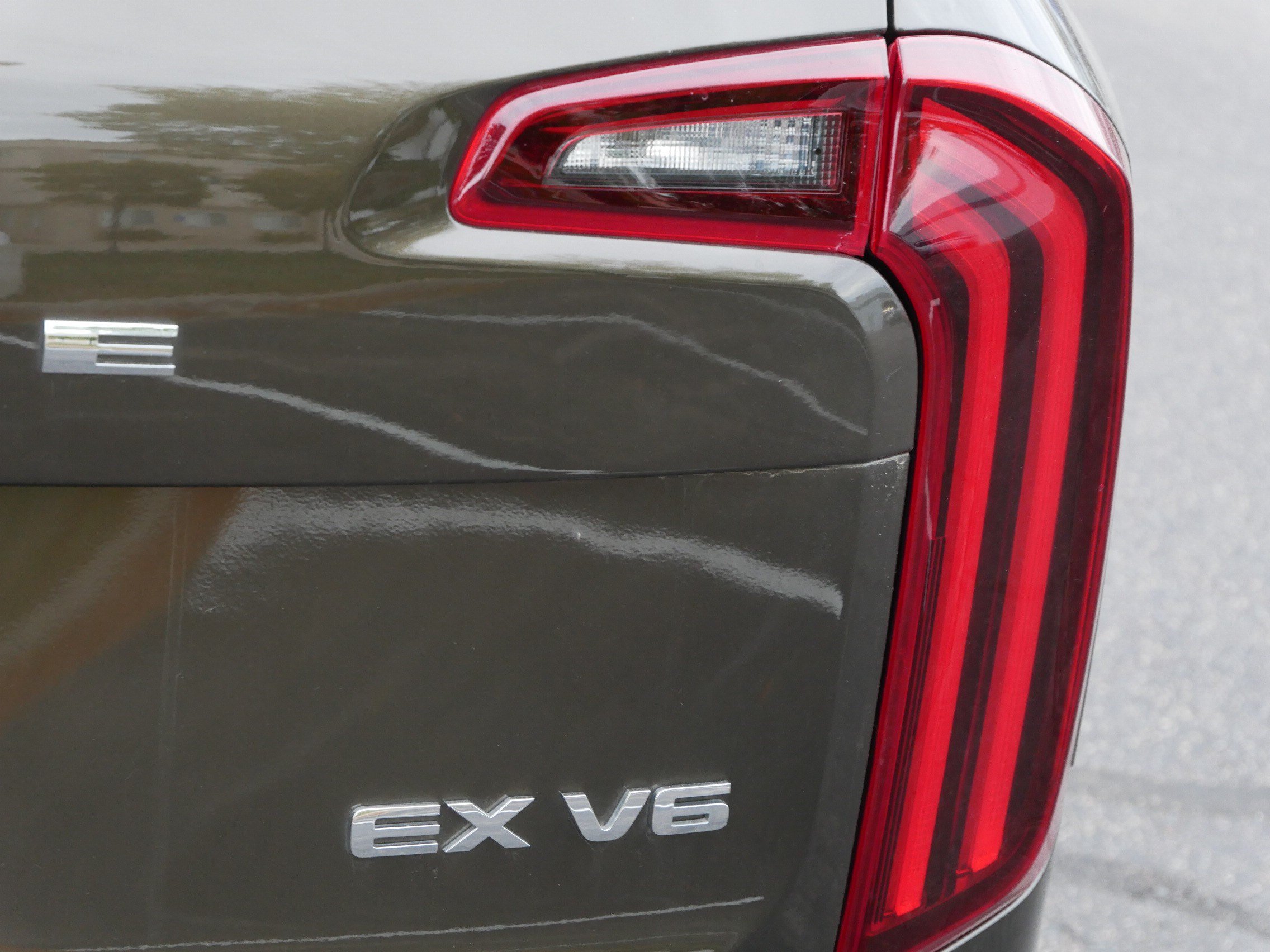 Used 2020 Kia Telluride EX w/ Towing Package AWD/4WD image 17