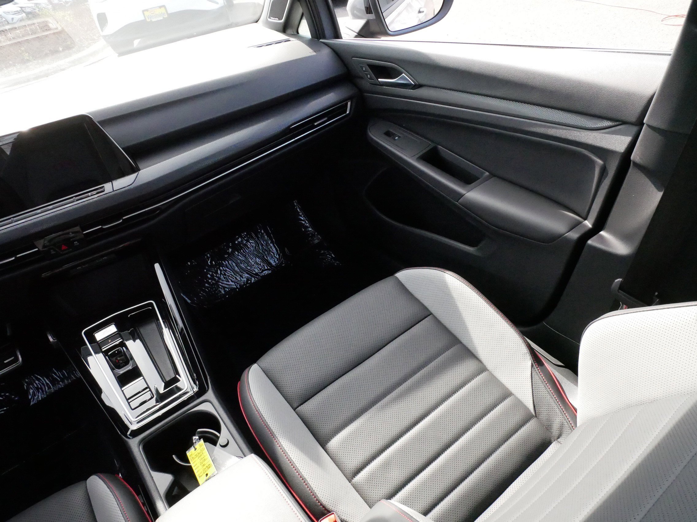 Certified 2024 Volkswagen GTI SE w/ SE Leather Seats Package FWD image 11