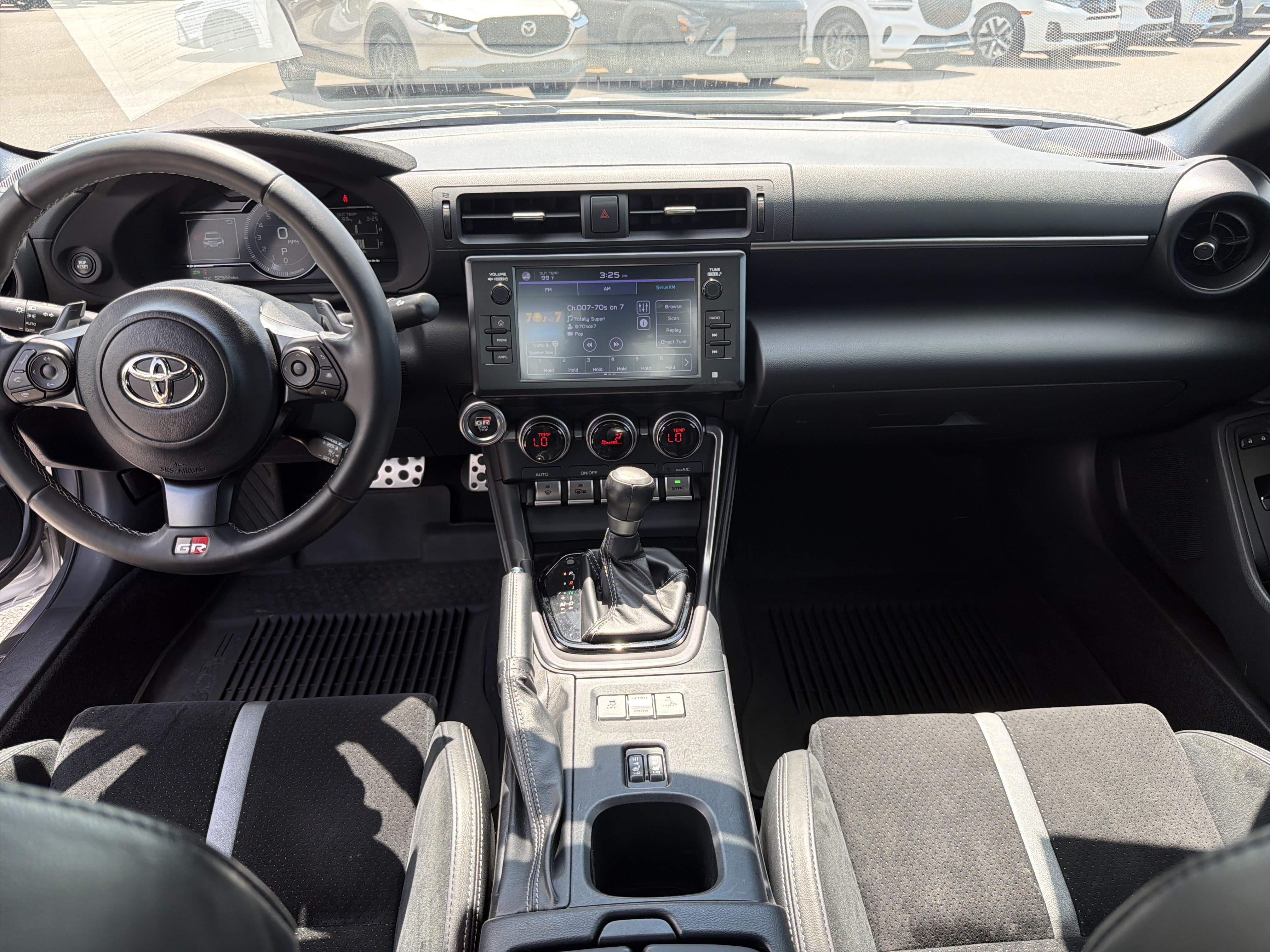 Used 2023 Toyota GR86 Premium w/ ALL Weather Mat Package (TMS) RWD image 4