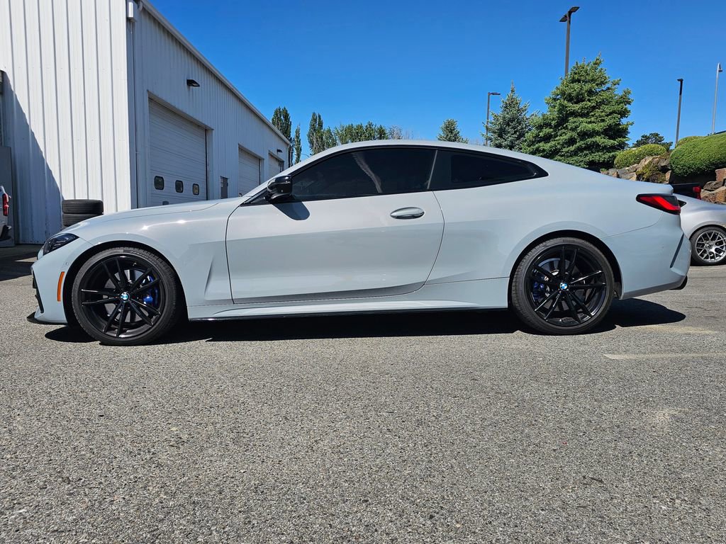 Used 2023 BMW 430i Coupe w/ M Sport Package RWD image 2