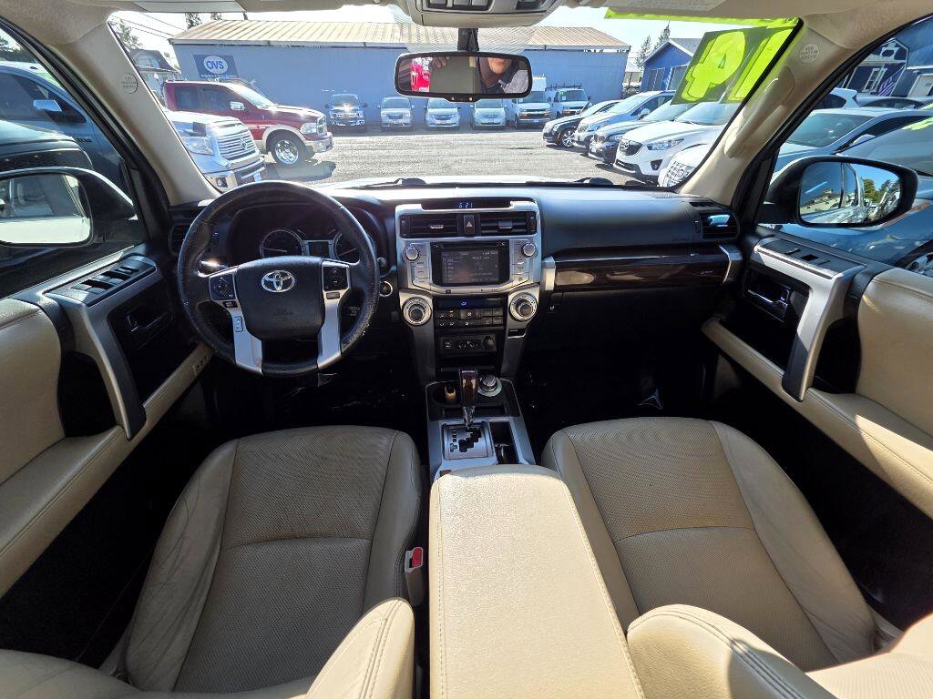Used 2014 Toyota 4Runner Limited image 9