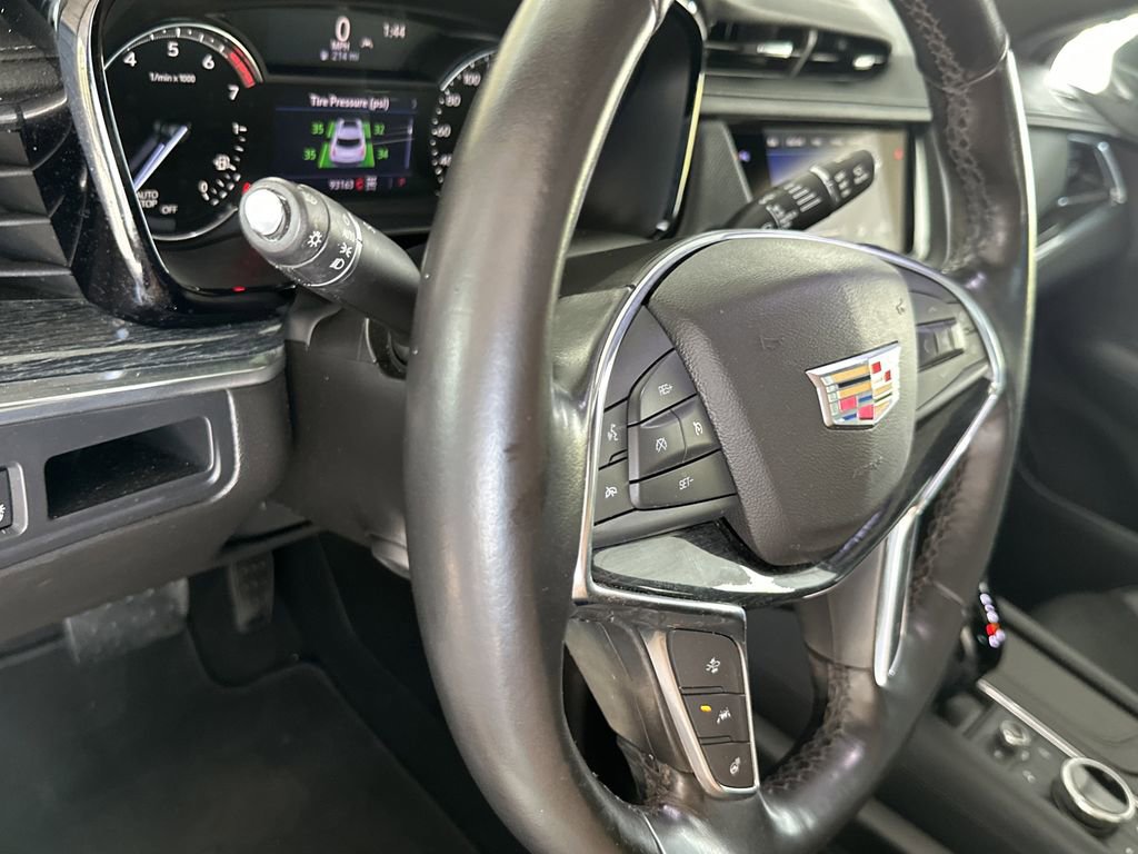 Used 2020 Cadillac XT5 Premium Luxury image 21