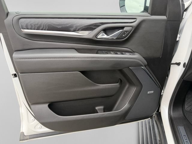 Used 2024 GMC Yukon Denali AWD/4WD image 13