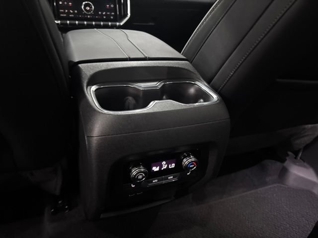 Used 2025 GMC Acadia Denali w/ Super Cruise Package AWD/4WD image 36