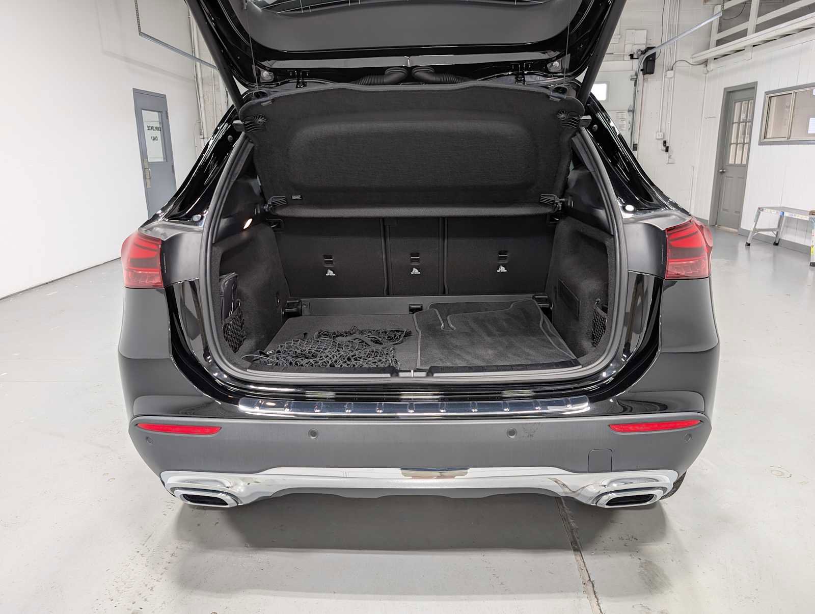 Certified 2025 Mercedes-Benz GLA 250 4MATIC image 36