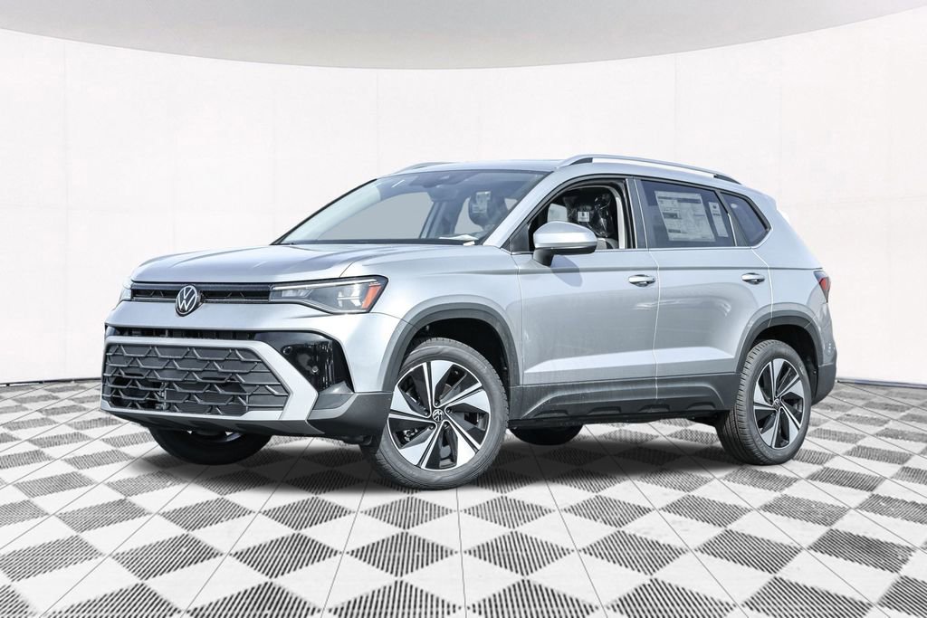 New 2025 Volkswagen Taos SE image 2