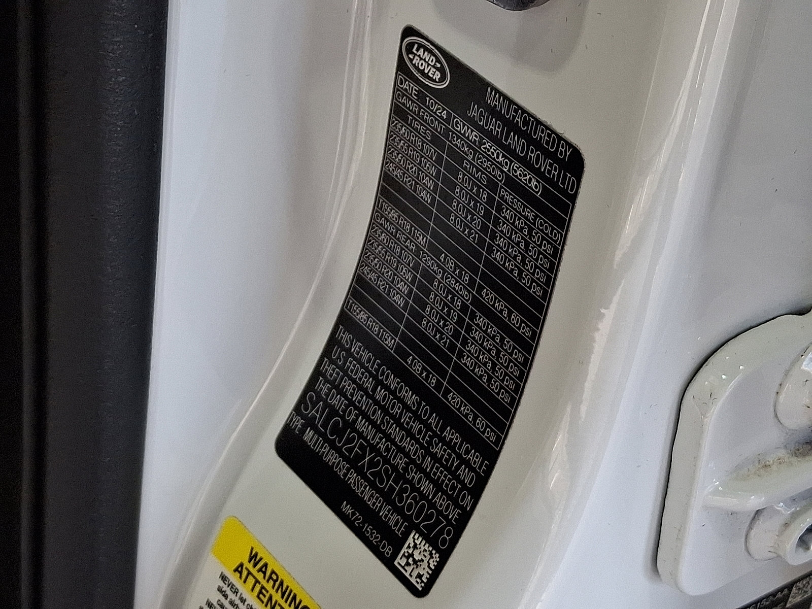 Certified 2025 Land Rover Discovery Sport S image 27