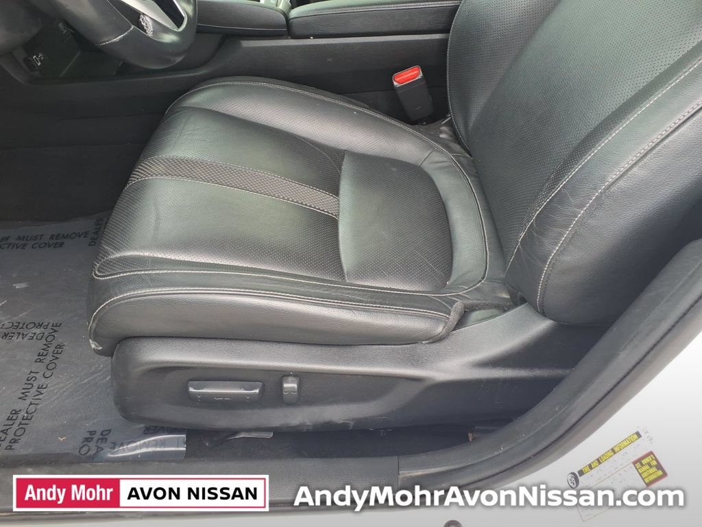 Used 2019 Honda Civic Touring image 15