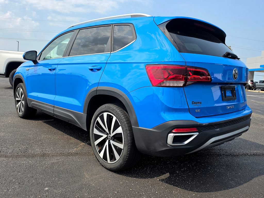 Used 2023 Volkswagen Taos SE FWD image 4