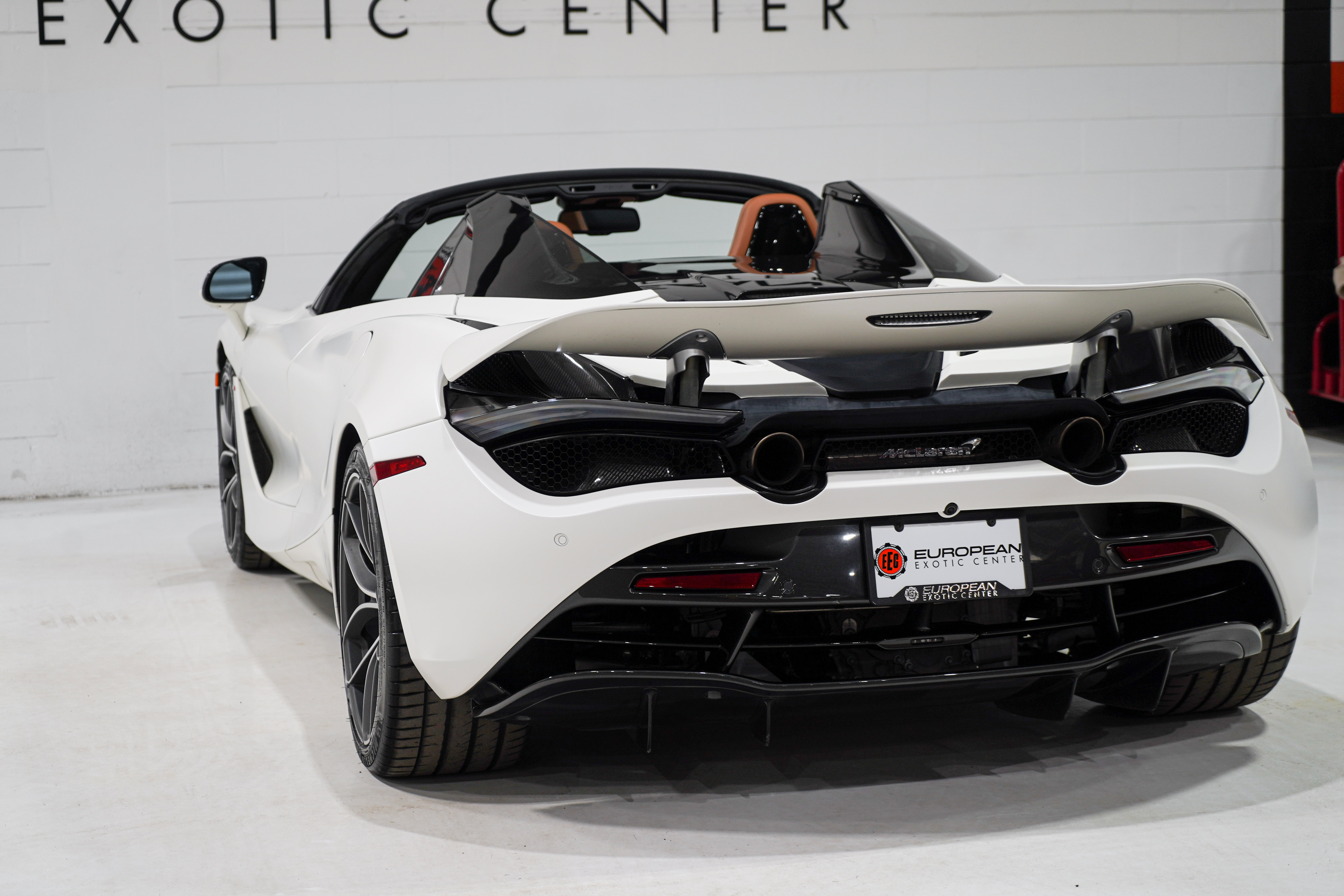Used 2020 McLaren 720S Spider RWD image 39