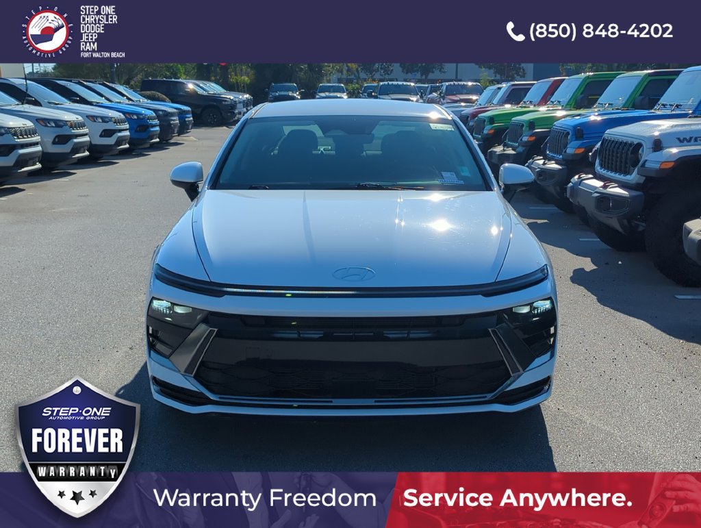 Used 2025 Hyundai Sonata SEL FWD image 9