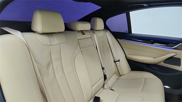 Used 2021 BMW 530i w/ Premium Package image 25
