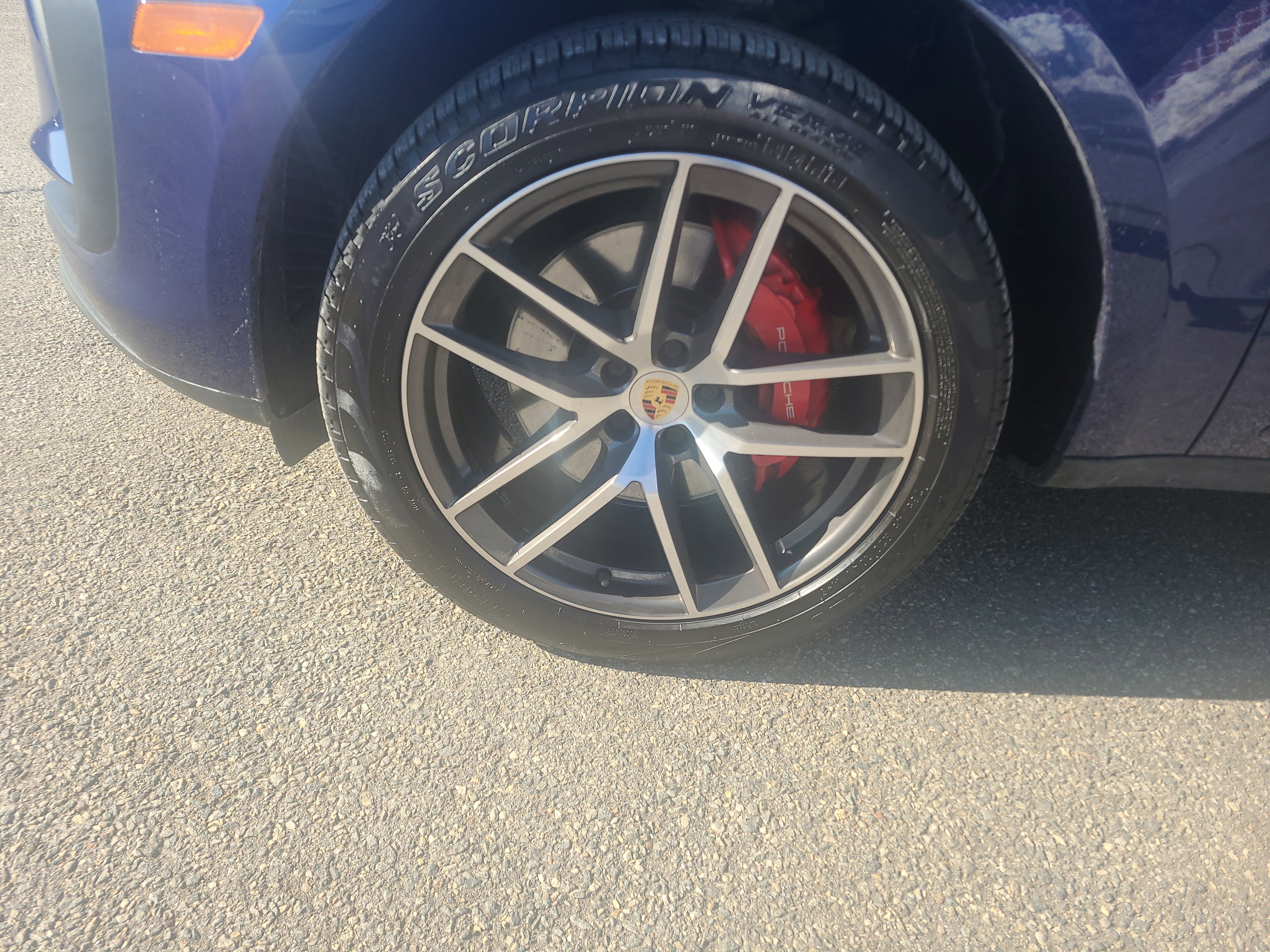 Used 2023 Porsche Macan S image 10