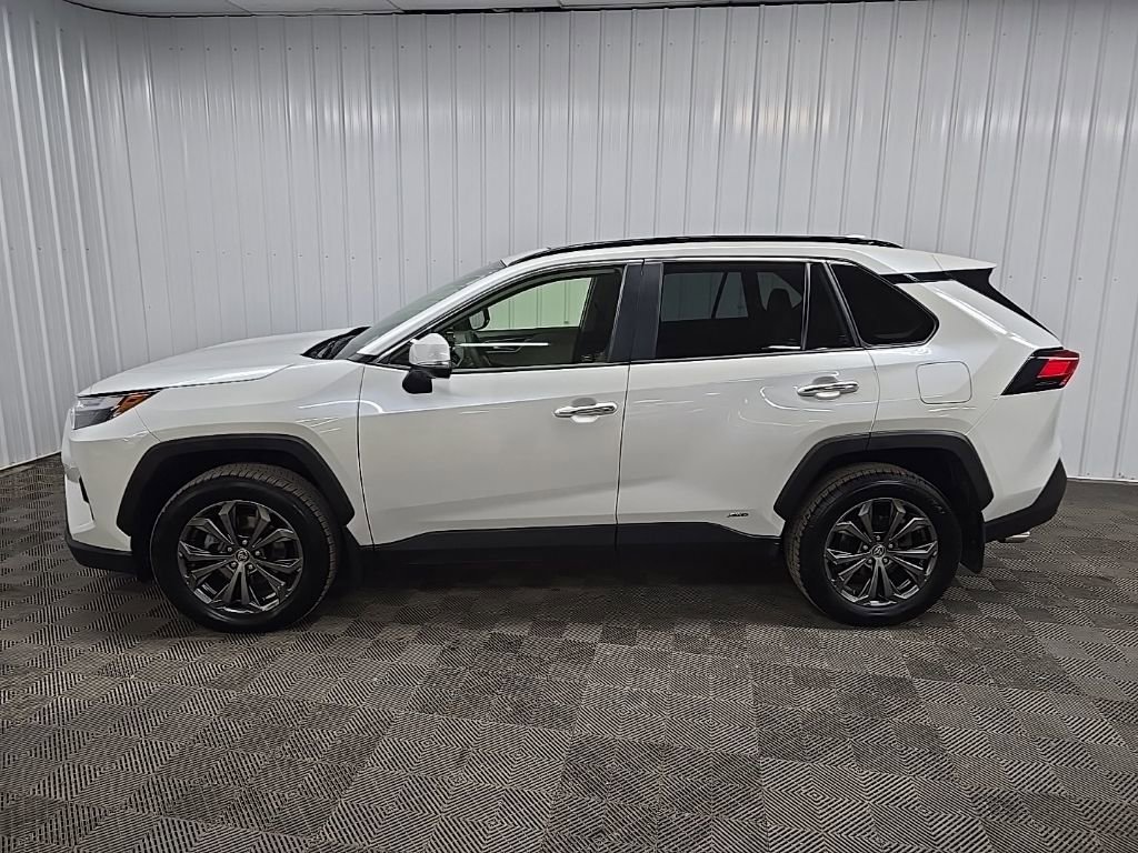Used 2024 Toyota RAV4 Limited w/ Advanced Technology Package image 5