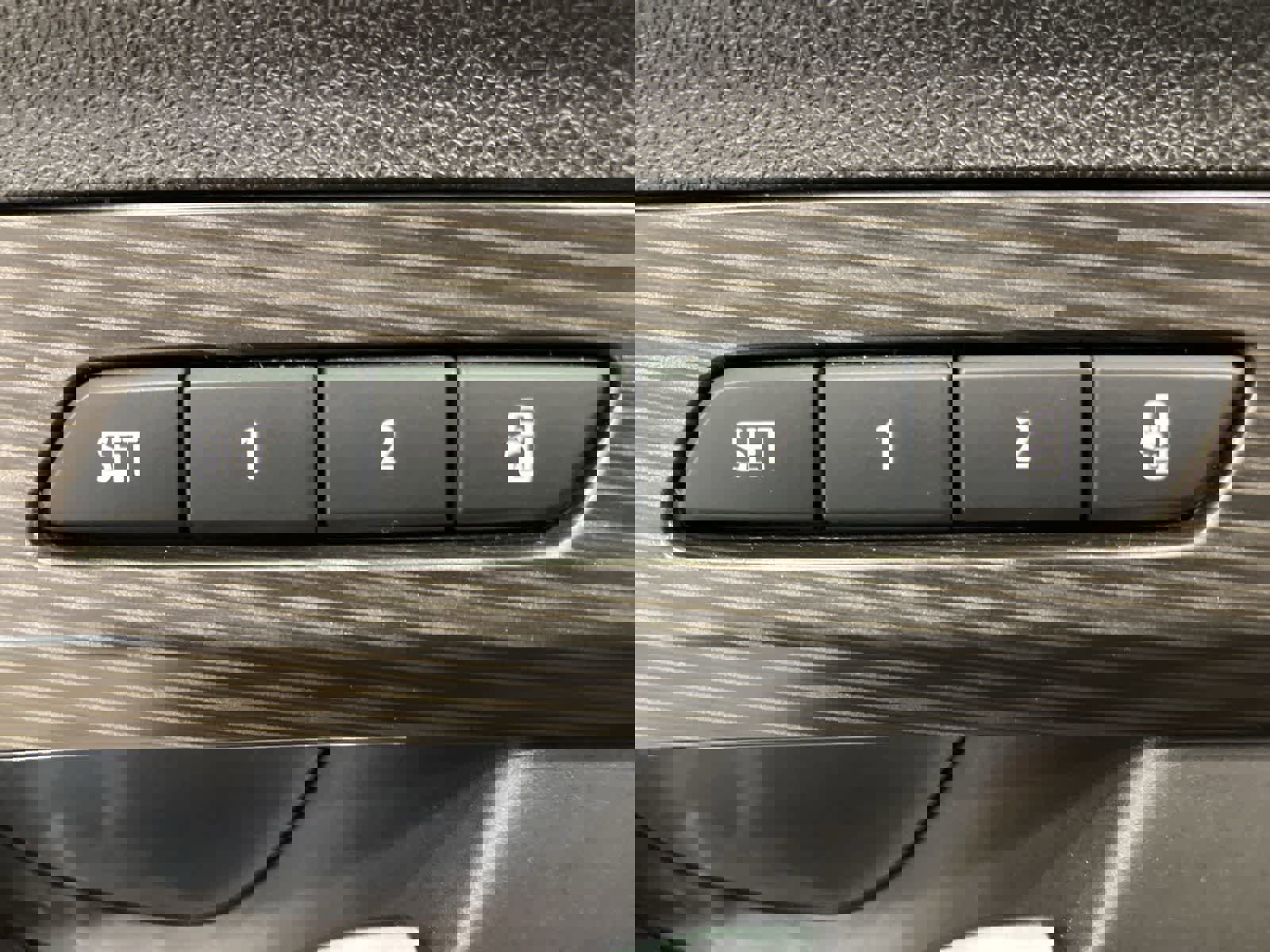 Used 2020 GMC Terrain SLT w/ Preferred Package image 17