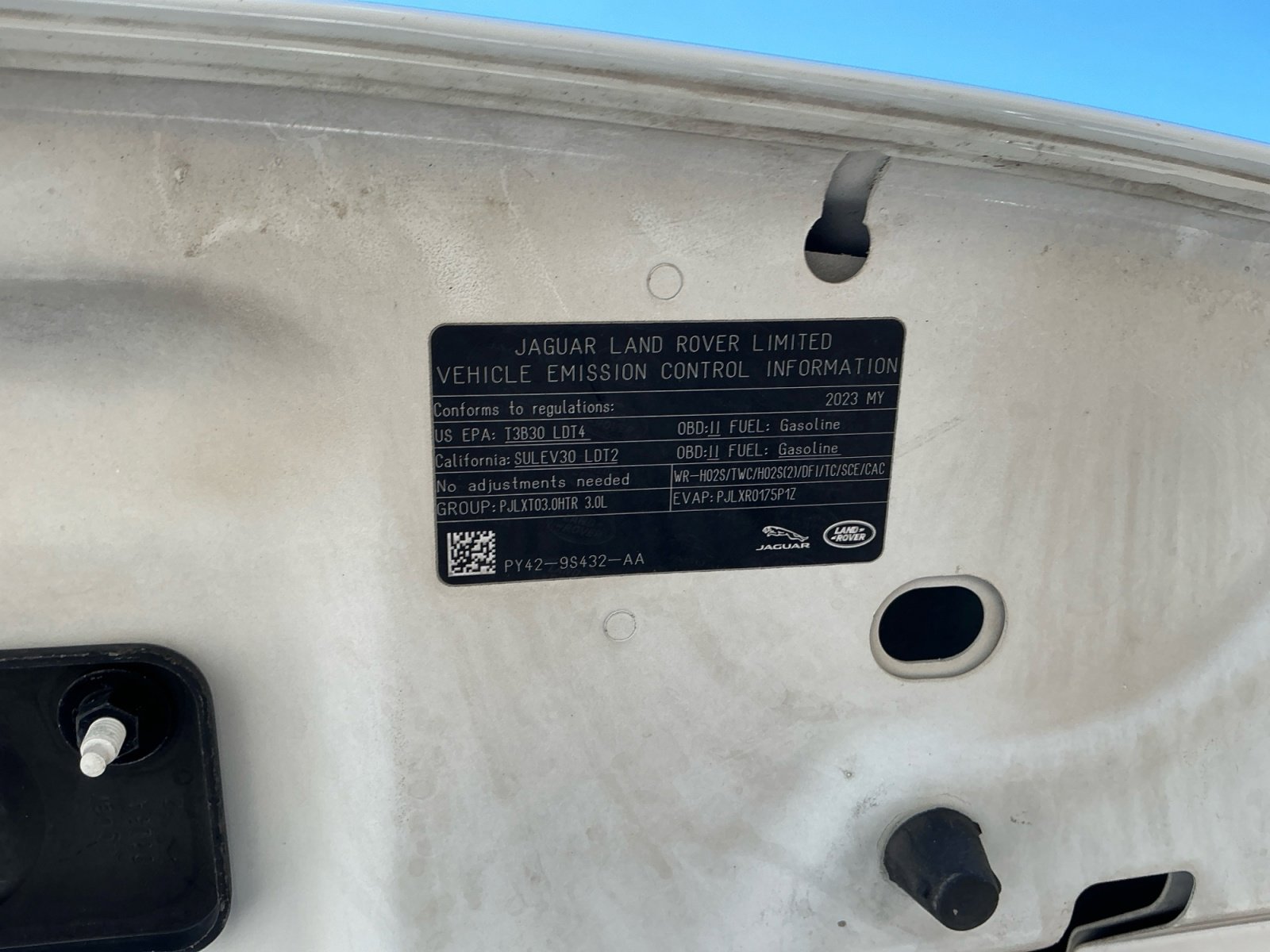 Used 2023 Land Rover Discovery HSE R-Dynamic image 24