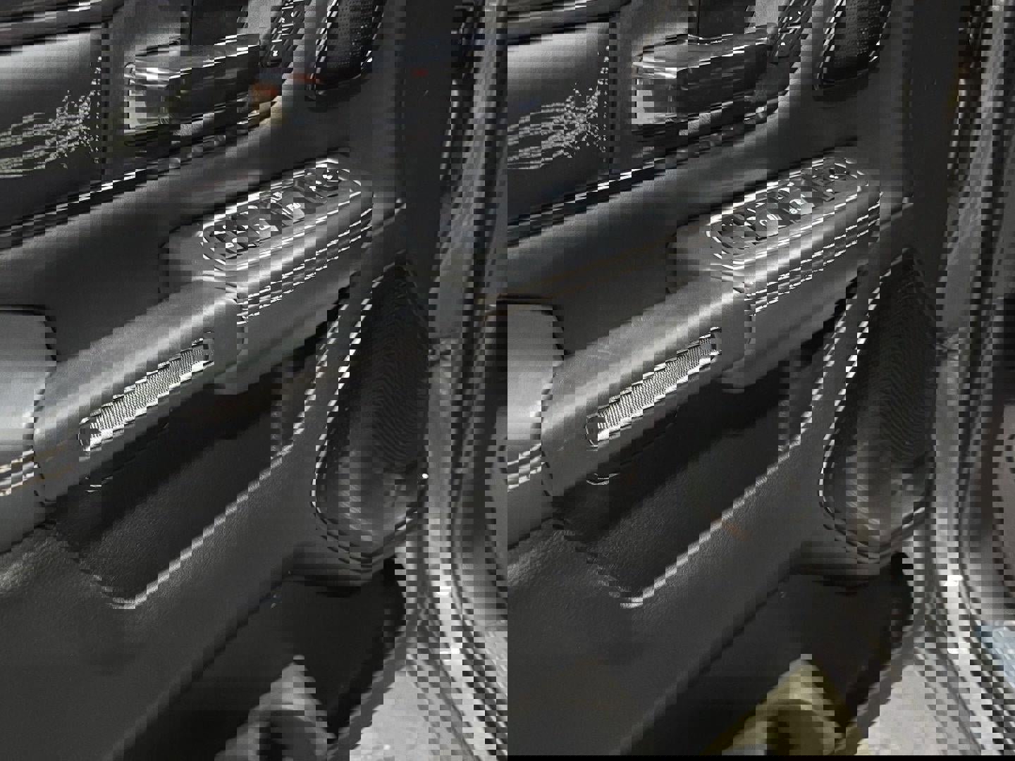 Used 2023 RAM 1500 Limited image 8