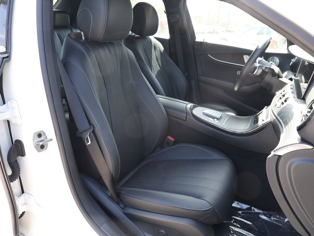 Used 2022 Mercedes-Benz E 350 Sedan w/ Exterior Lighting Package image 23