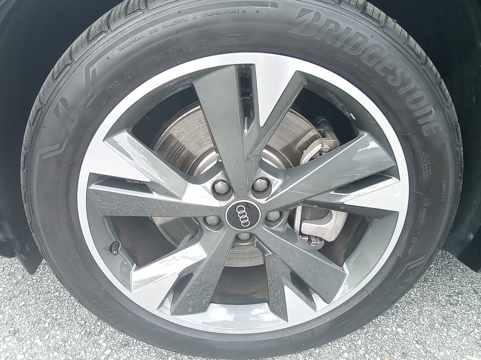 Used 2024 Audi Q4 e-tron Premium Plus w/ Premium Plus image 11