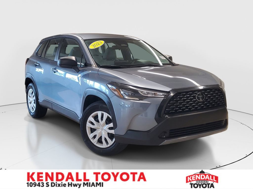 Used 2023 Toyota Corolla Cross L image 1