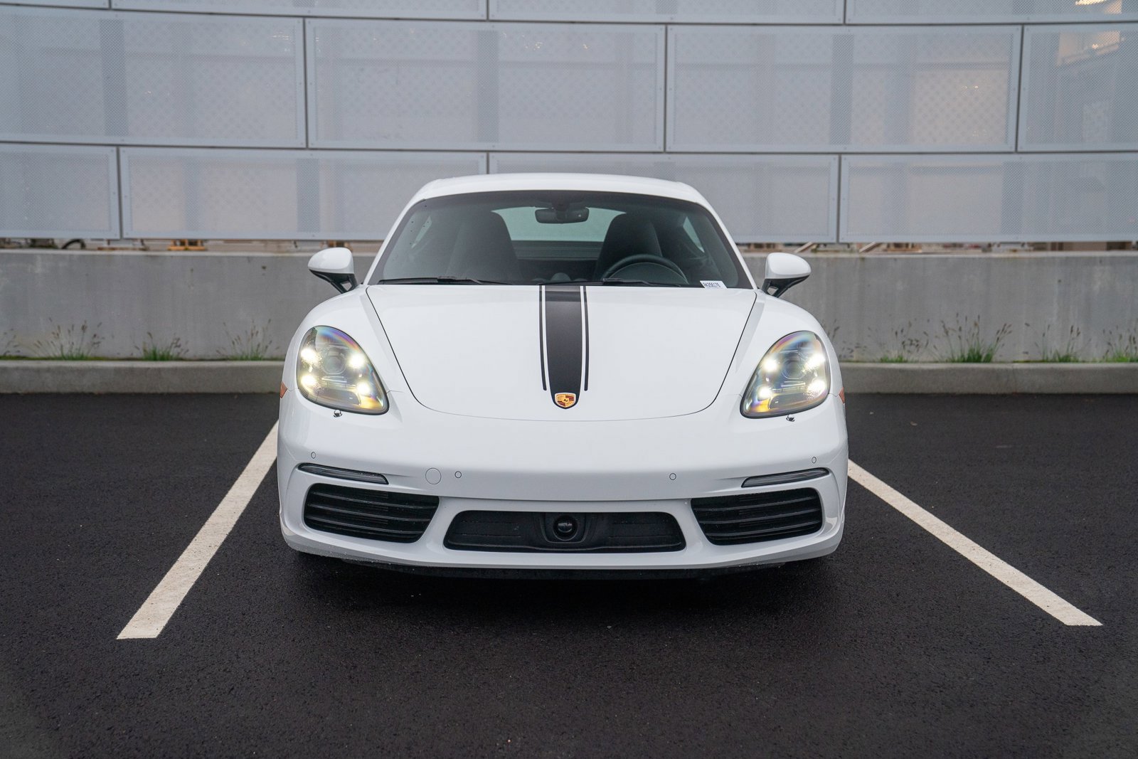 Used 2024 Porsche 718 Cayman image 6