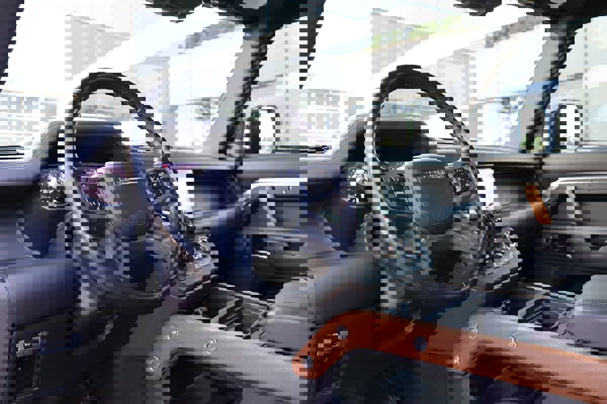 Used 2020 Land Rover Defender 110 X image 11