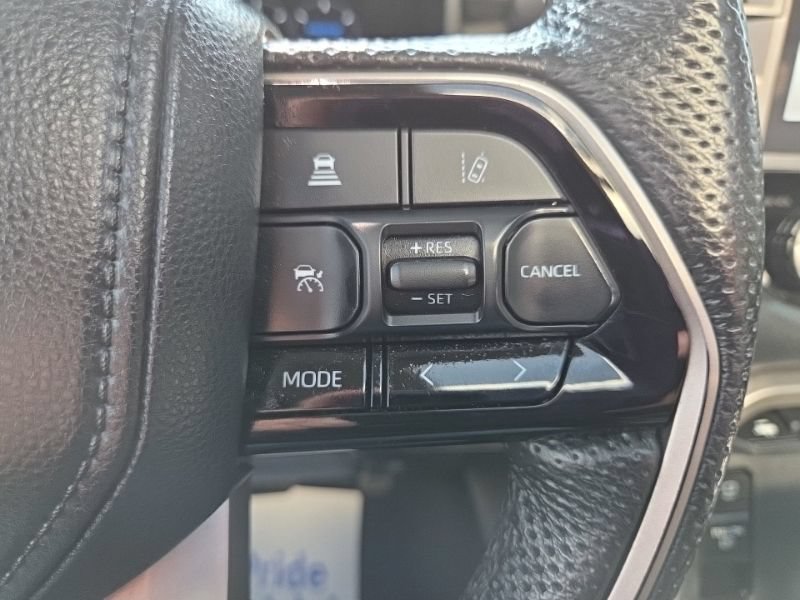 Used 2024 Toyota Tundra Limited AWD/4WD image 33