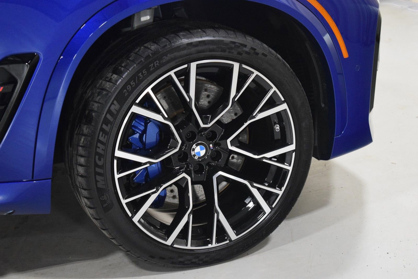 Used 2025 BMW X5 M Competition AWD/4WD image 17